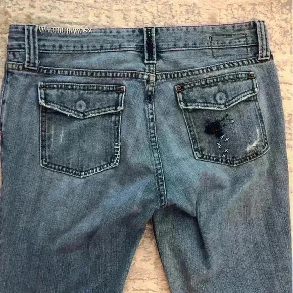 Gap Original Flare Distressed Light Wash Blue Jeans size 10R - Picture 3 of 6